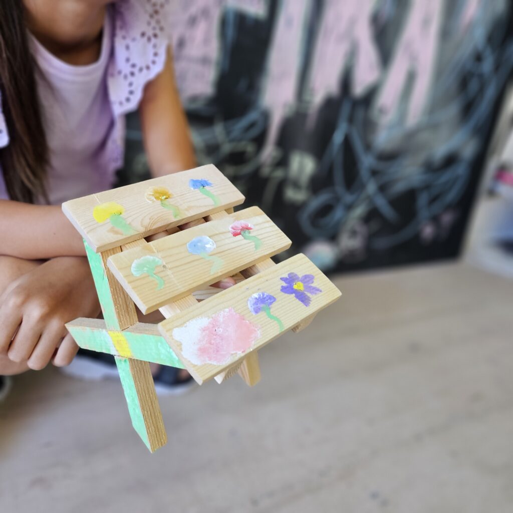 プレオープンのミニチュア椅子制作ワークショップ